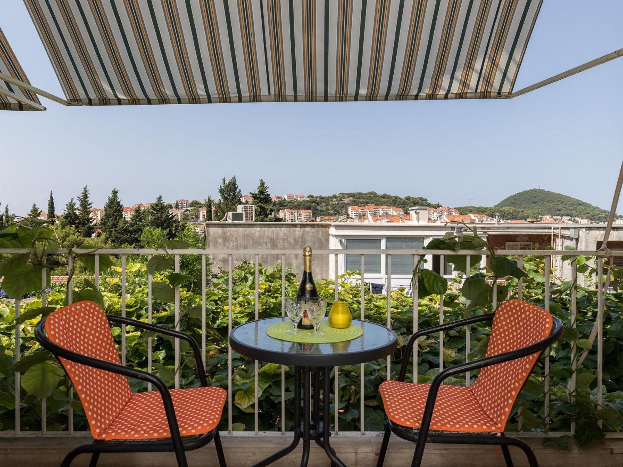 Guest House Bradas-Double Room With Shared Bathroom No3 Dubrovnik Exterior photo